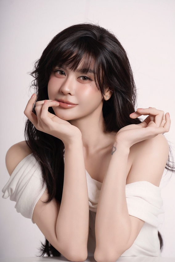 Trương Quỳnh Anh khoe nhan sắc đẹp tựa búp bê, U40 vẫn khiến fan xuýt xoa