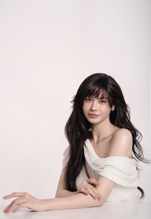 Trương Quỳnh Anh khoe nhan sắc đẹp tựa búp bê, U40 vẫn khiến fan xuýt xoa