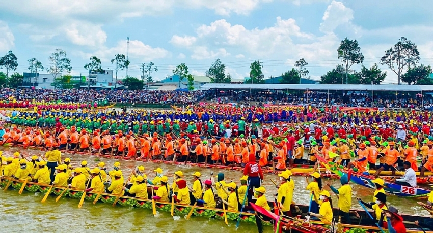 Thời điểm 'vàng' du lịch Việt Nam tránh đông, trúng mùa đẹp