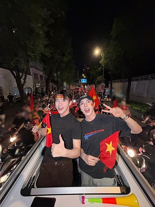 Sao Việt vỡ òa trước thành tích của U22 Việt Nam