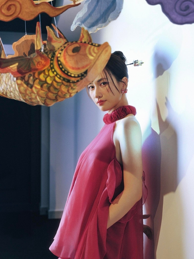 Phương Anh Đào gây chú ý với nhan sắc trong bộ ảnh mới