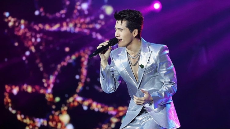 Quốc Thiên nồng nàn trong "Noel cho tình nhân" của đạo diễn Vạn Nguyễn