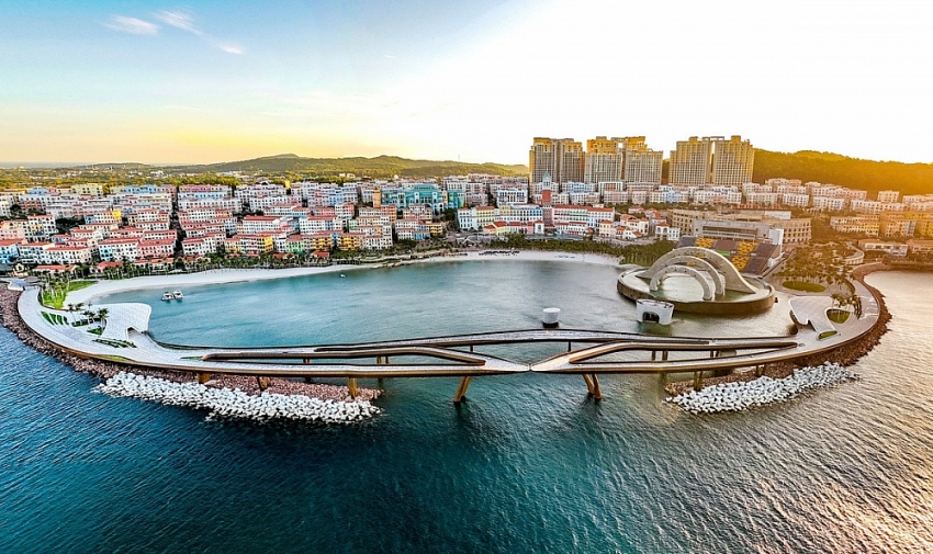 Săn hoàng hôn ở Cầu Hôn có gì hấp dẫn mà du khách nô nức tìm đến?