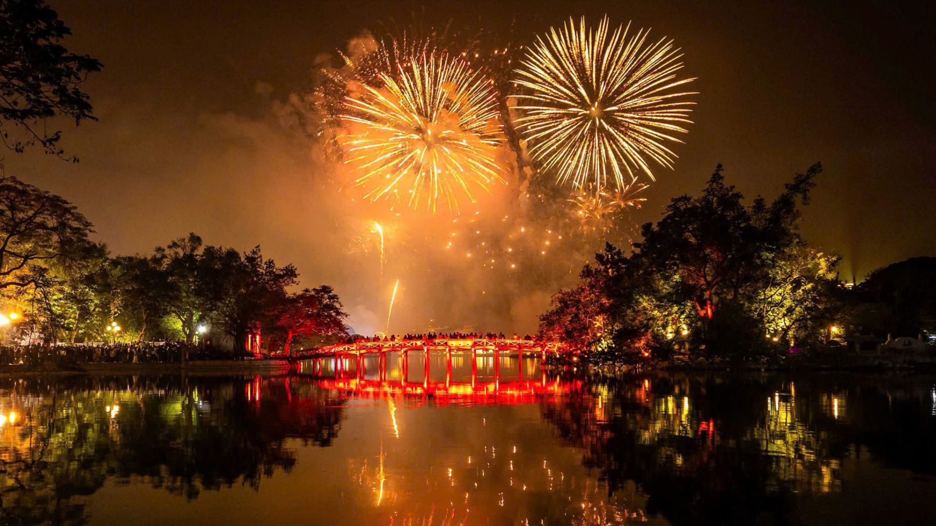 Hà Nội bắn pháo hoa tại 5 điểm dịp Tết Dương lịch 2026