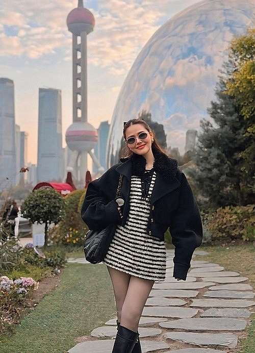 Sao Việt khoe khoảnh khắc đón Giáng sinh ở nước ngoài