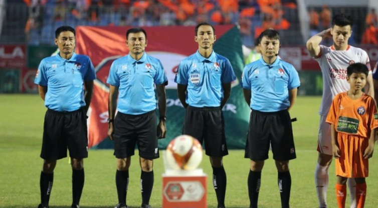 22 trọng tài và trợ lý trọng tài Việt Nam đạt chuẩn Trọng tài FIFA năm 2026