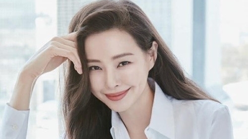 Sự nghiệp của Hoa hậu Hàn Quốc 2006 Honey Lee trước ồn ào bị truy tố