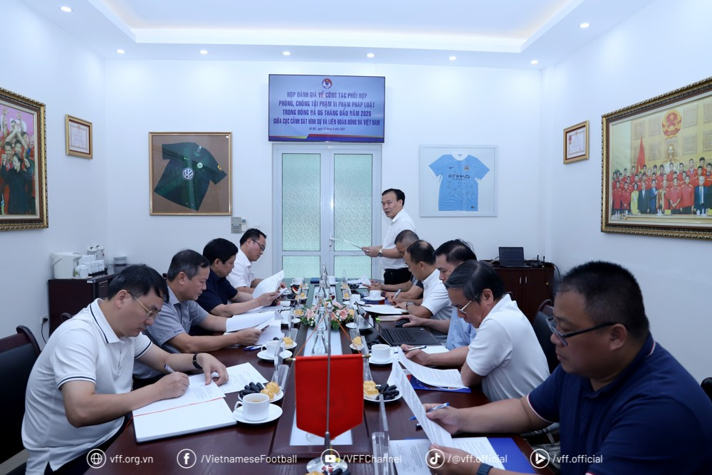 Hai trụ cột góp phần nâng tầm bóng đá Việt Nam năm 2025