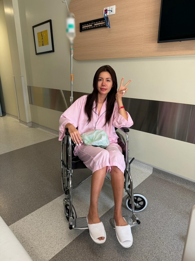 Siêu mẫu Minh Tú thẳng thắn chia sẻ chuyện nợ ngân hàng 500 triệu đồng