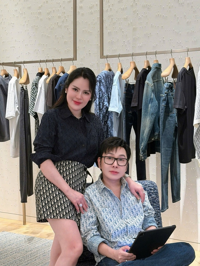 Phương Lê tận hưởng hôn nhân viên mãn, ngày càng quyến rũ sau sinh