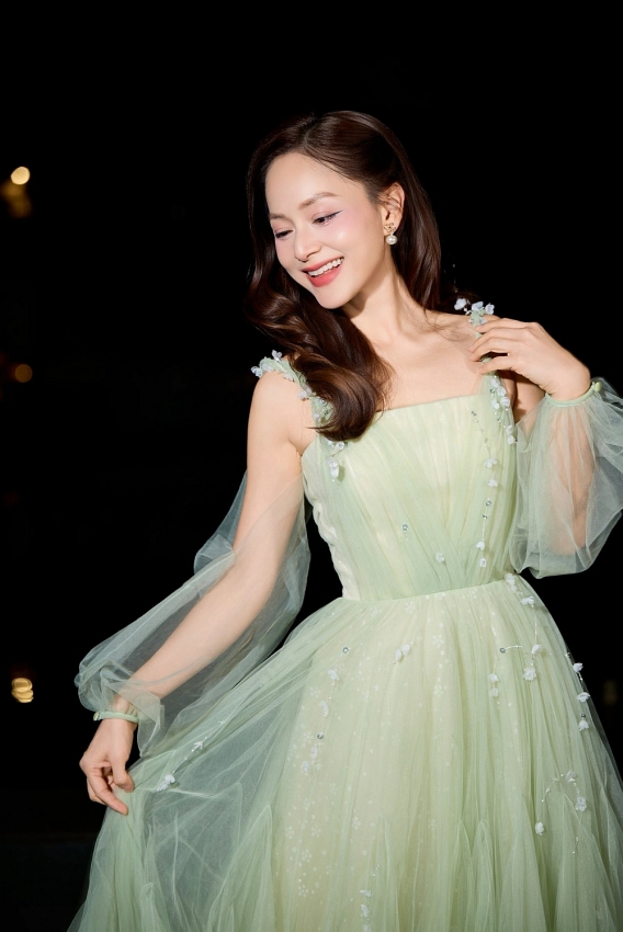 Sau ly hôn, Lan Phương gây bất ngờ với nhan sắc thăng hạng