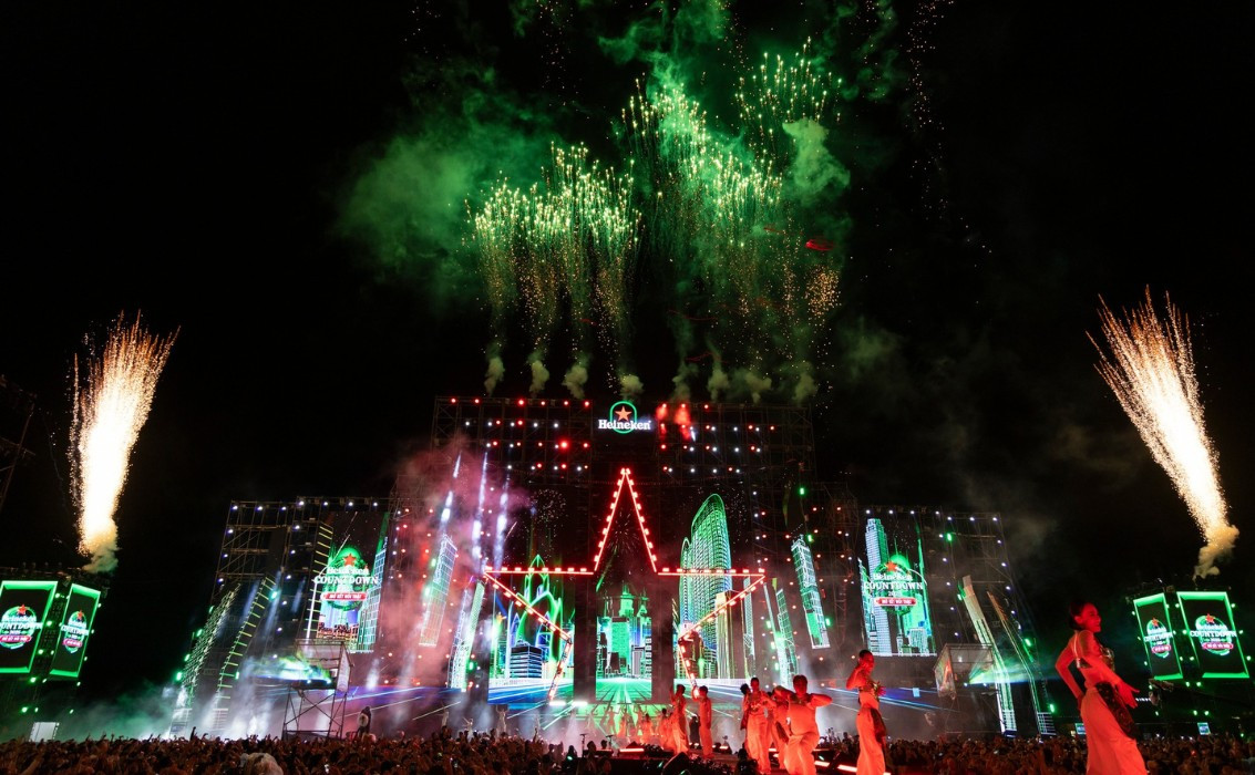 Trải nghiệm Tết Dương lịch 2026 tại Hà Nội với pháo hoa và lễ hội rực rỡ Trải nghiệm Tết Dương lịch 2026 tại Hà Nội với pháo hoa và lễ hội rực rỡ