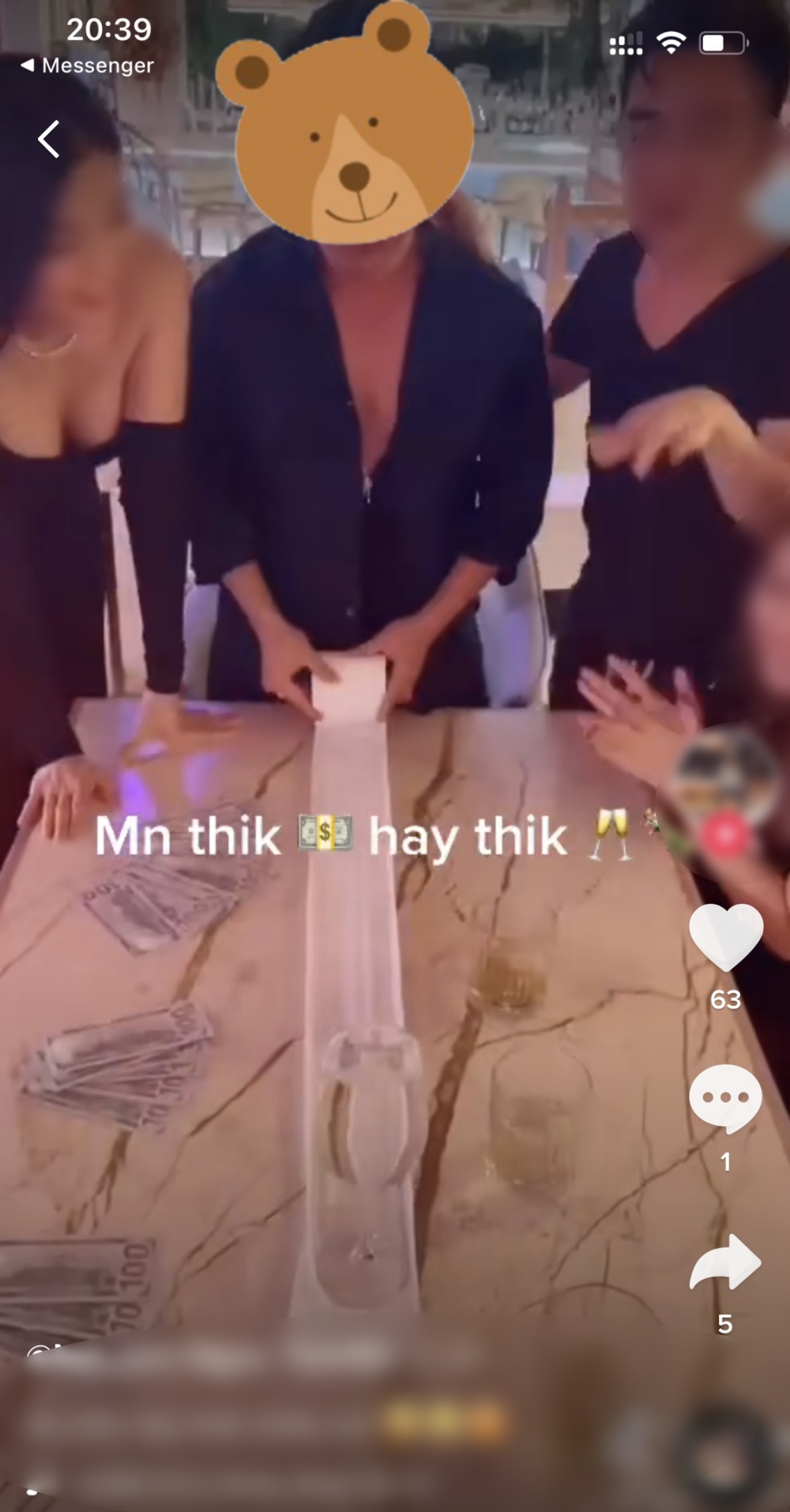 Một tài khoản Tiktok được cho là của nam chính trong clip “nóng” với hot girl đóng phim Về nhà đi con bị dân mạng công kích, thường xuyên đi chơi với