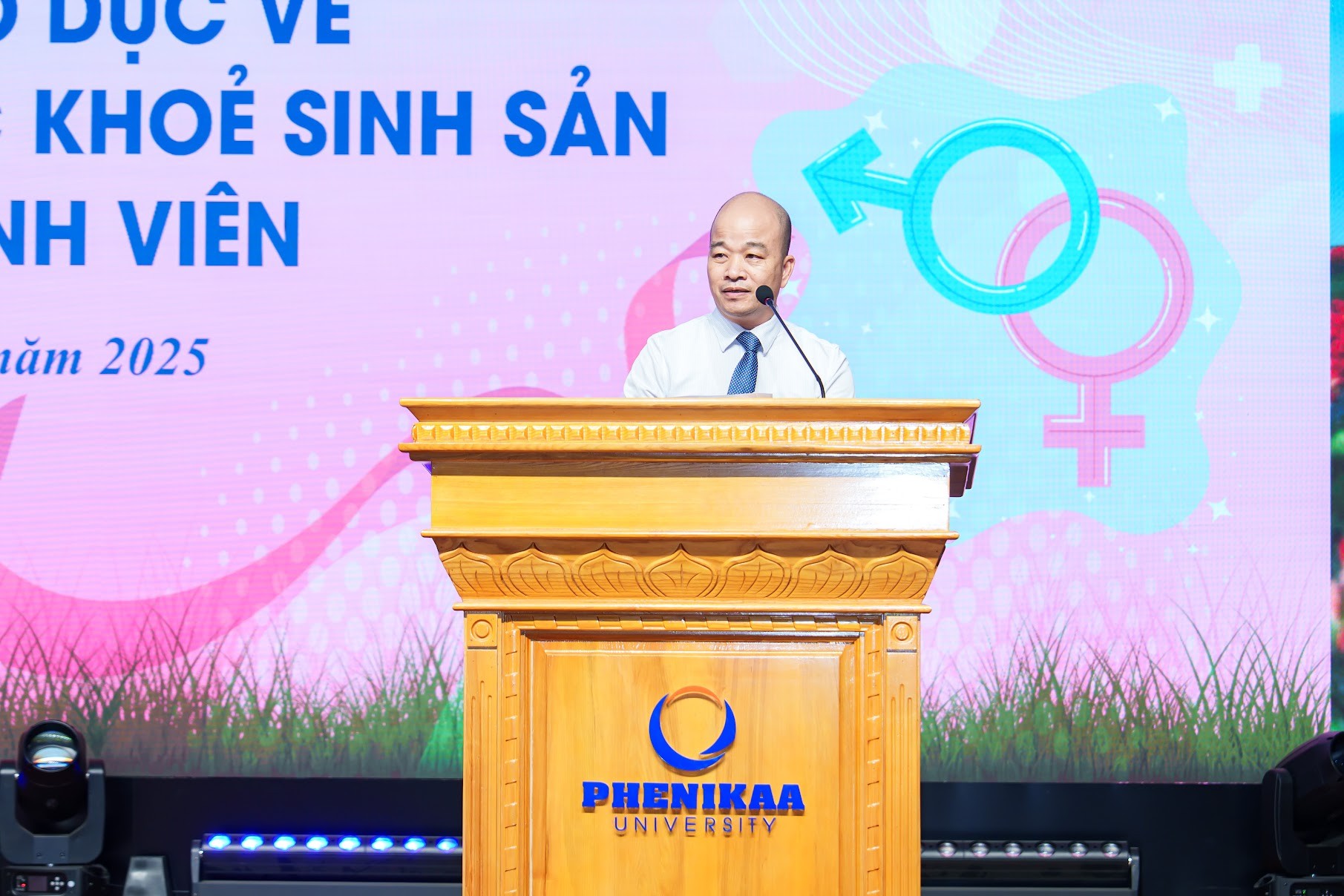 Đại học Phenikaa khởi động chuỗi chương trình quốc gia về sức khỏe sinh sản, sức khỏe tình dục cho học sinh, sinh viên