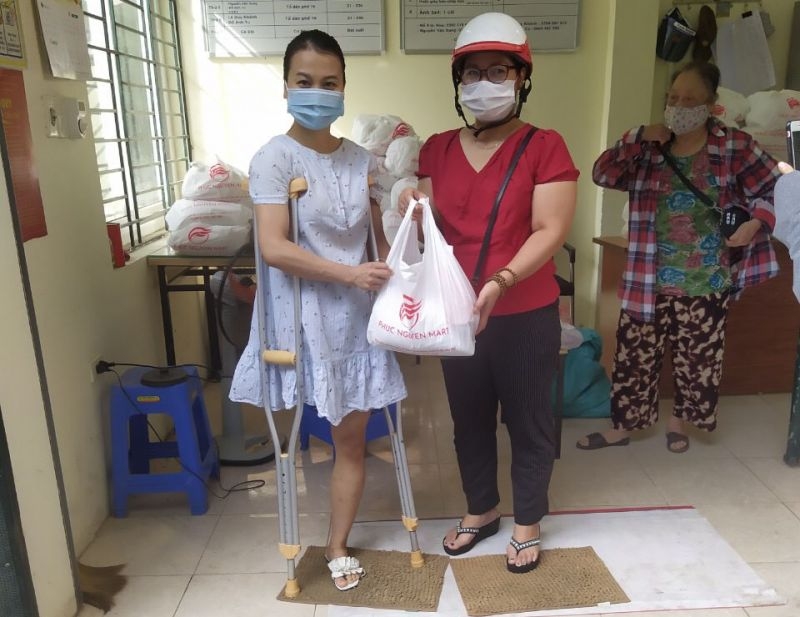 Hà Nội: Phường Dịch Vọng Hậu – hỗ trợ giúp đỡ sinh viên, người lao động, gia đình có hoàn cảnh khó khăn trên địa bàn