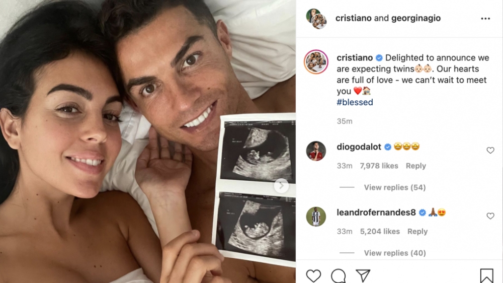 Bạn gái Ronaldo mang song thai