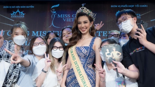 Trở về trường sau đăng quang, Hoa hậu Thùy Tiên trải lòng trước những áp lực từng gặp phải
