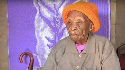 Cụ bà thọ nhất thế giới chia sẻ ăn rau chân vịt giúp sống lâu