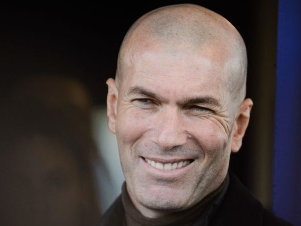 Zidane: "Tôi thấy nhớ sân cỏ"