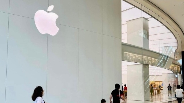 Apple Store Singapore không cho xếp hàng mua iPhone 14, hàng xách tay sẽ khan hiếm