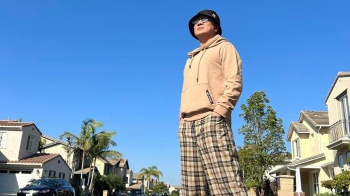 Đàm Vĩnh Hưng tung clip bác bỏ lời đồn bị "cấm cửa" ở Mỹ, tiết lộ hành động đặc biệt của bà xã Chí Tài