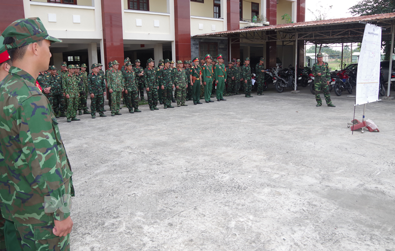 Bộ Chỉ huy Quân sự tỉnh tổ chức luyện tập các phương án sẵn sàng chiến đấu và phòng chống cháy nổ bảo vệ cơ quan.