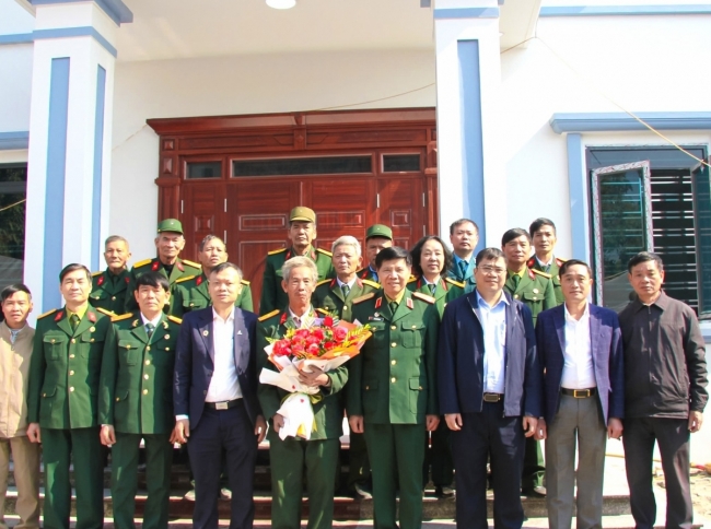 Hội CCB Petrovietnam thăm, tặng quà CCB có hoàn cảnh khó khăn tại huyện Văn Lâm, tỉnh Hưng Yên