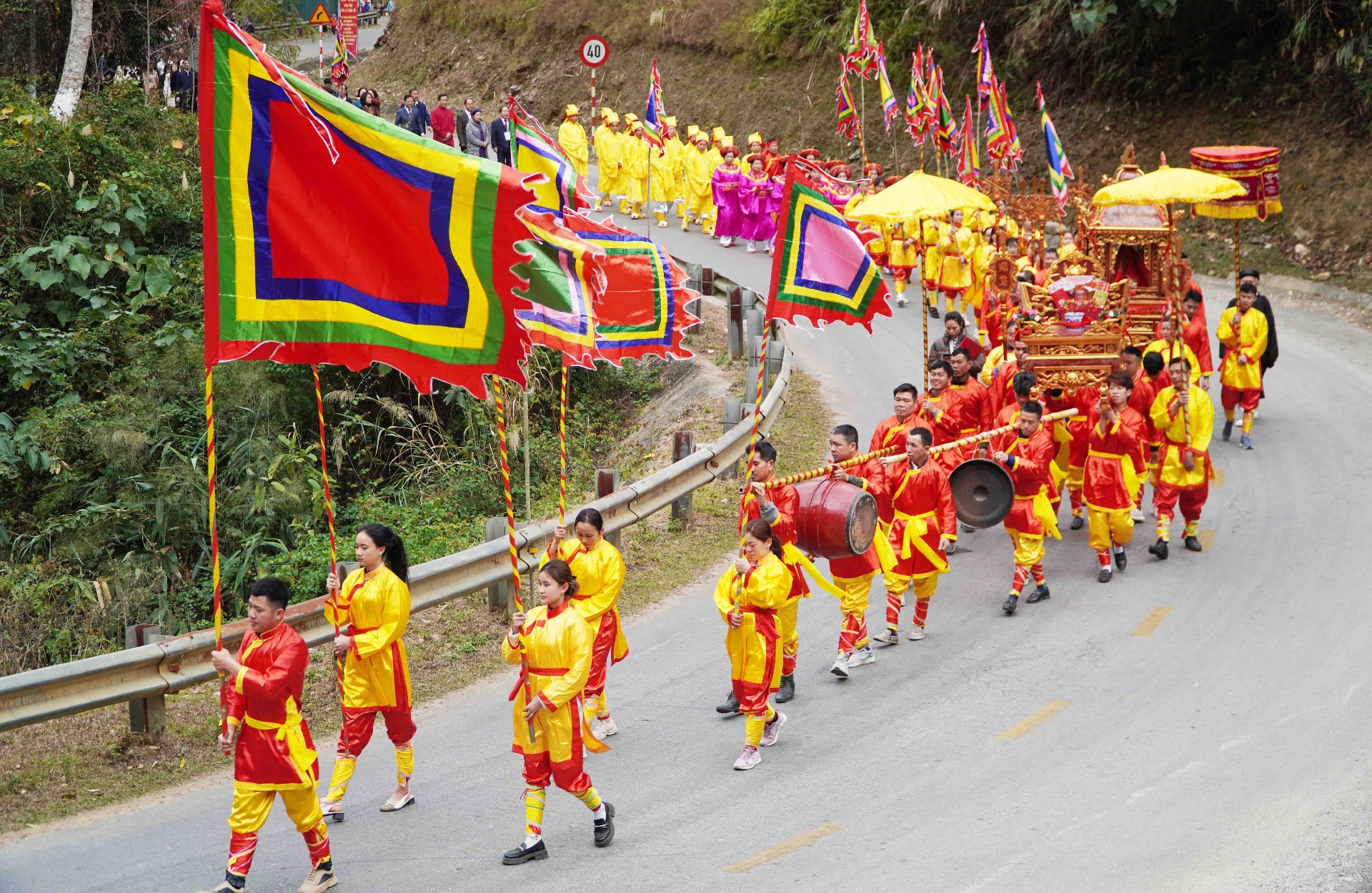 Lai Châu: Sông Đà vào xuân