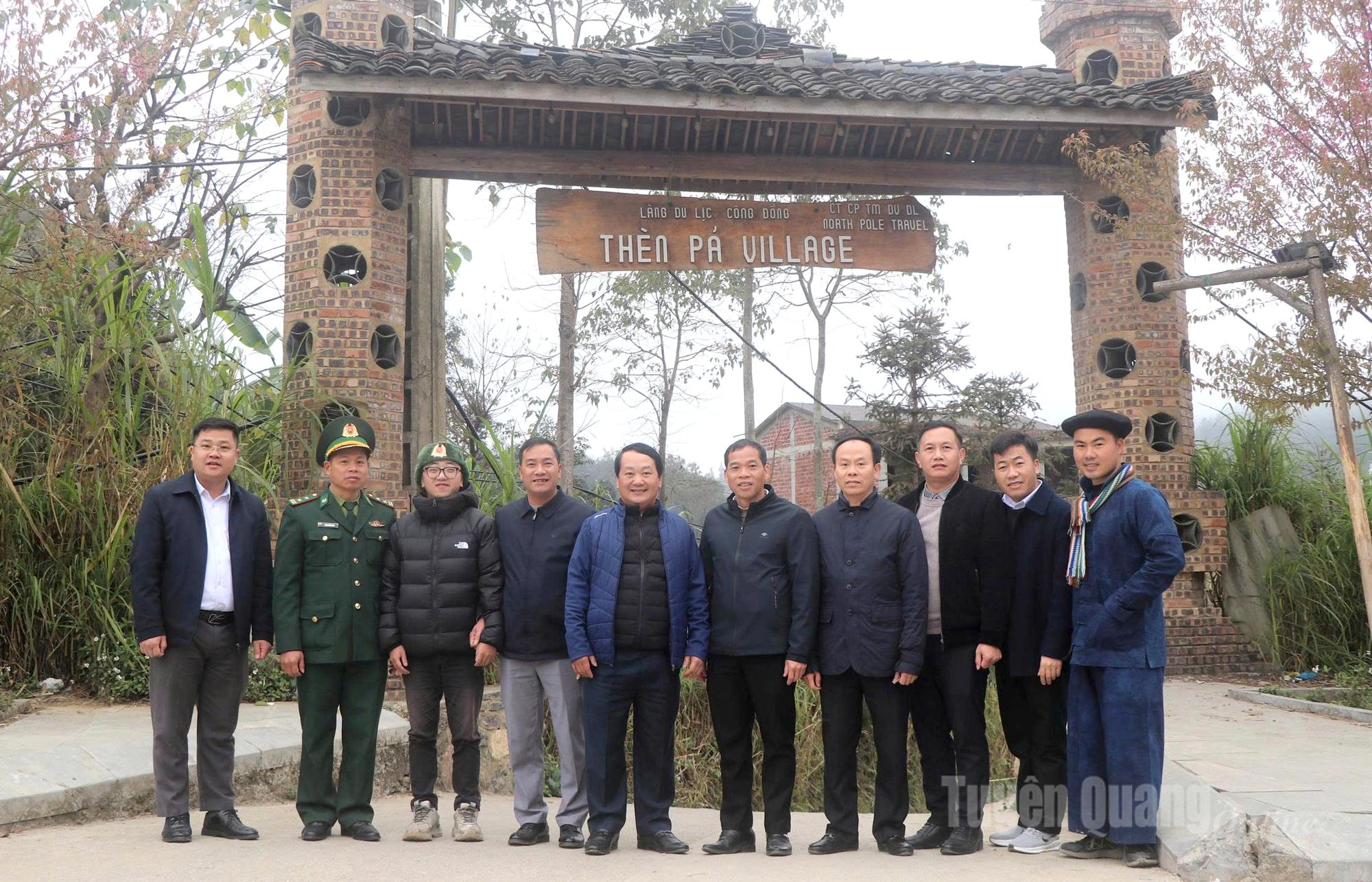 Tuyên Quang: Bí thư Tỉnh ủy Hầu A Lềnh dự lễ ra mắt sản phẩm du lịch mới tại xã Lũng Cú