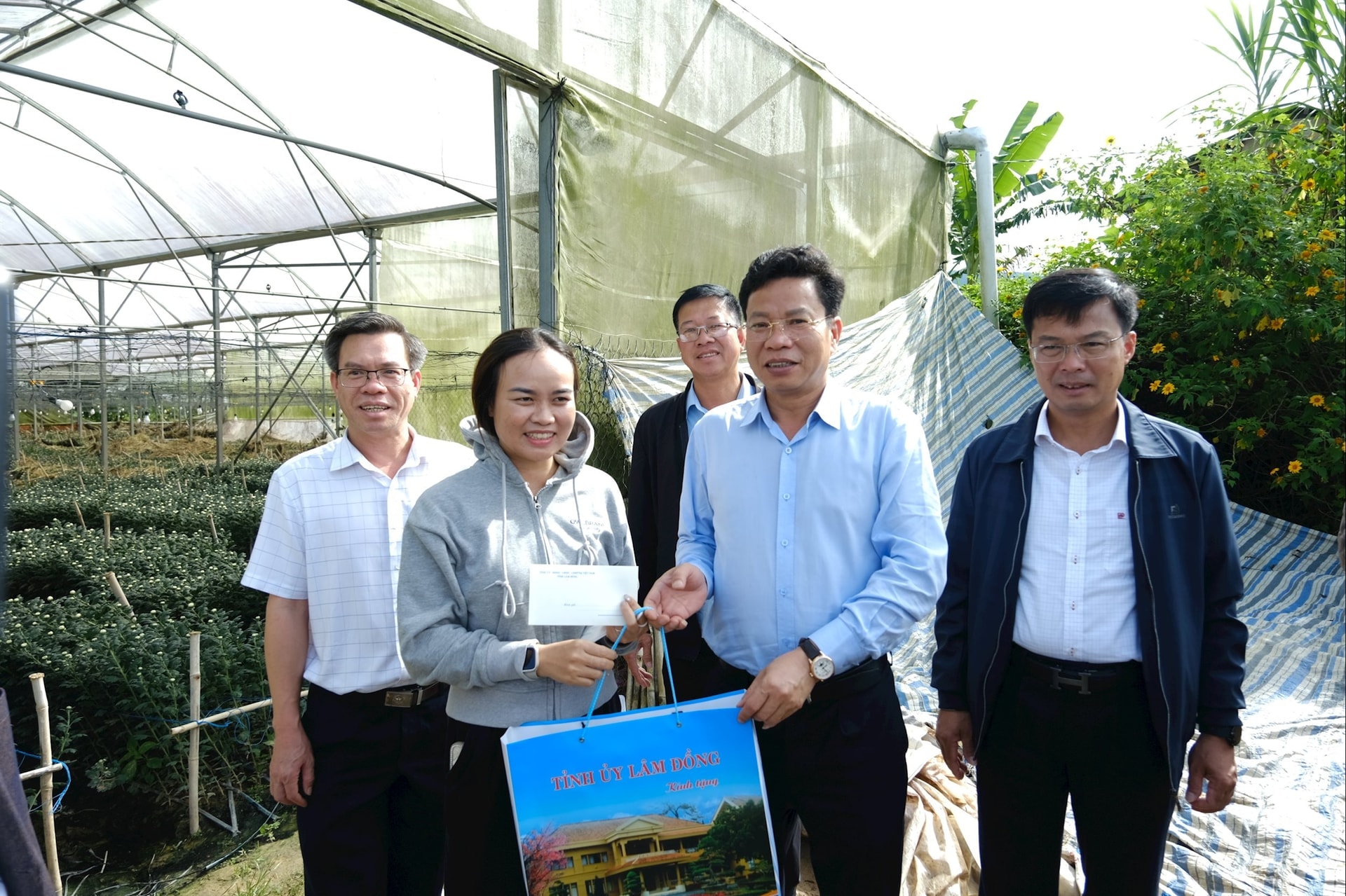 Lâm Đồng: Gian khó qua đi, tình người ở lại