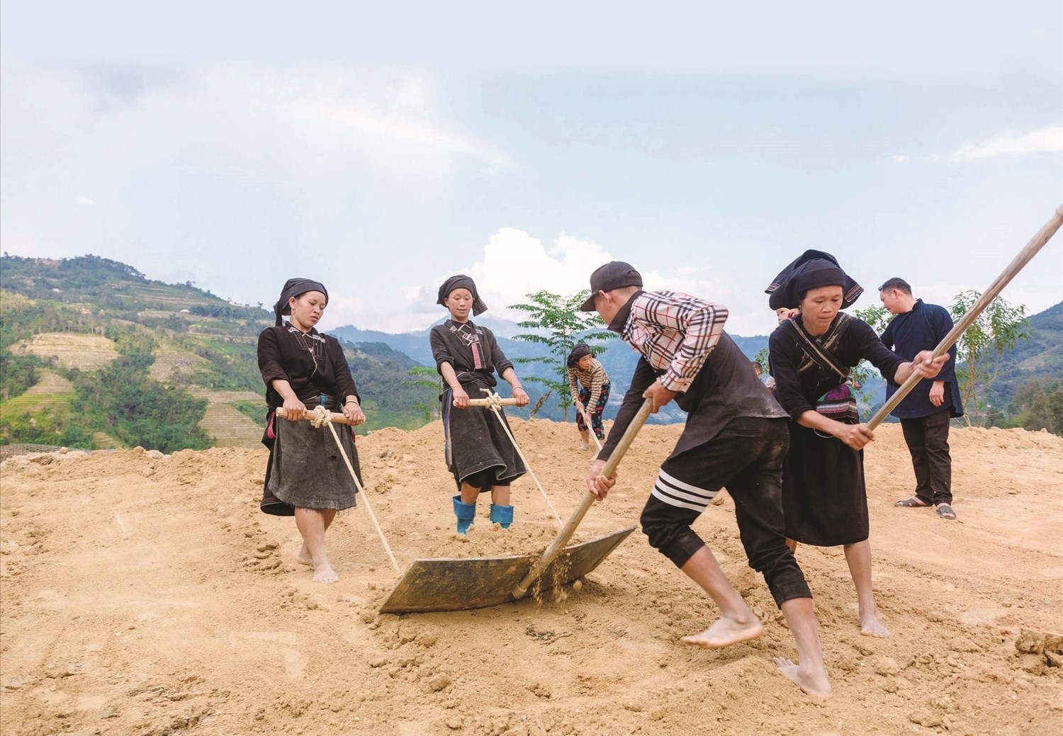 Giảm nghèo bền vững trong không gian phát triển mới