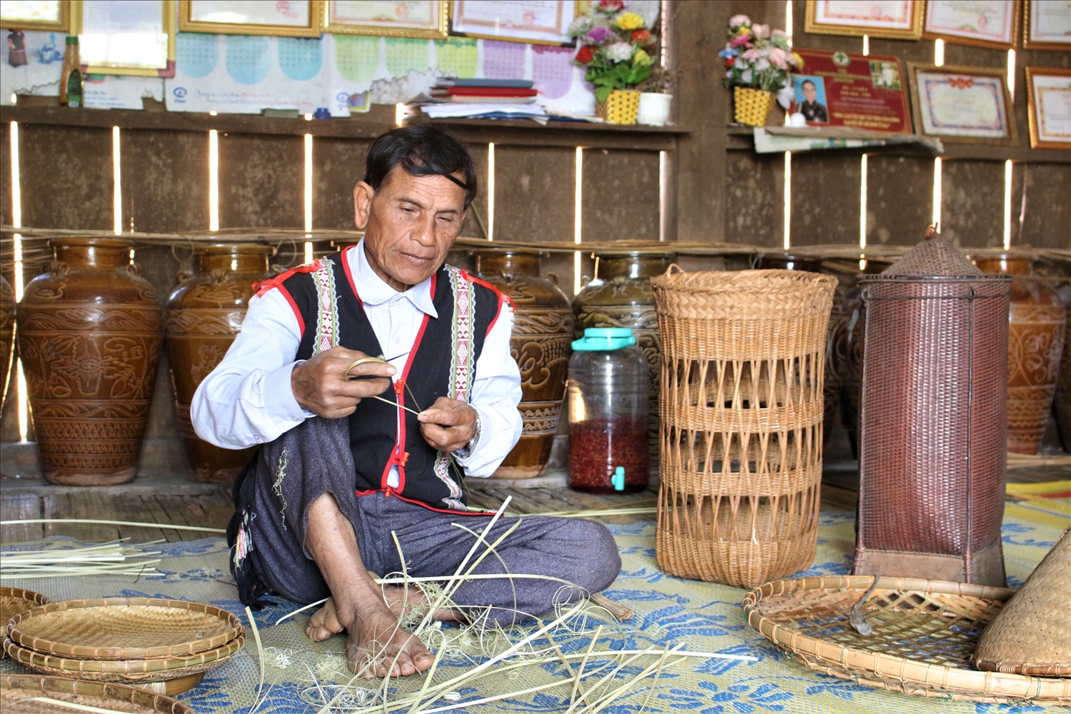 Người Xơ Đăng và tinh thần hồi sinh nghề truyền thống Người Xơ Đăng và tinh thần hồi sinh nghề truyền thống