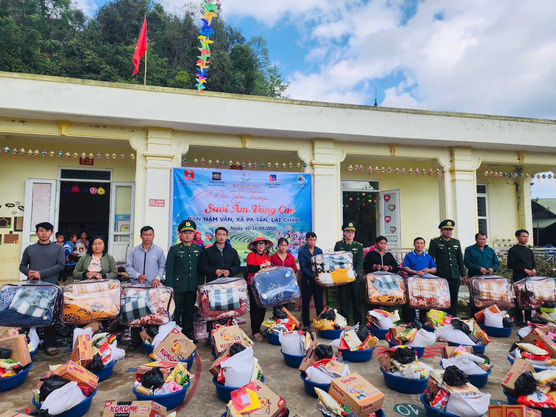 Lai  Châu: “Kết nối yêu thương   Sưởi ấm vùng cao”