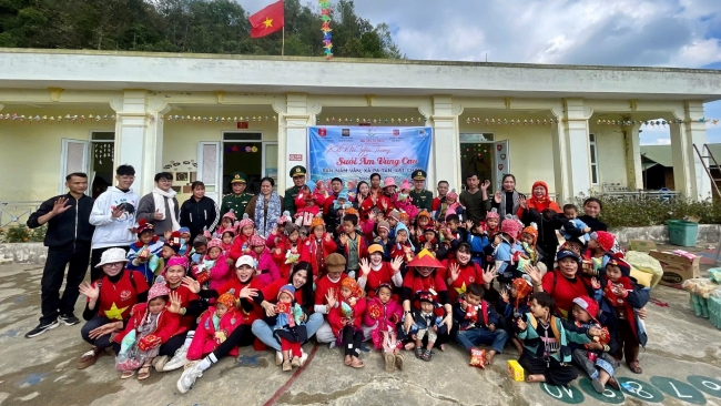 Lai  Châu: “Kết nối yêu thương - Sưởi ấm vùng cao”