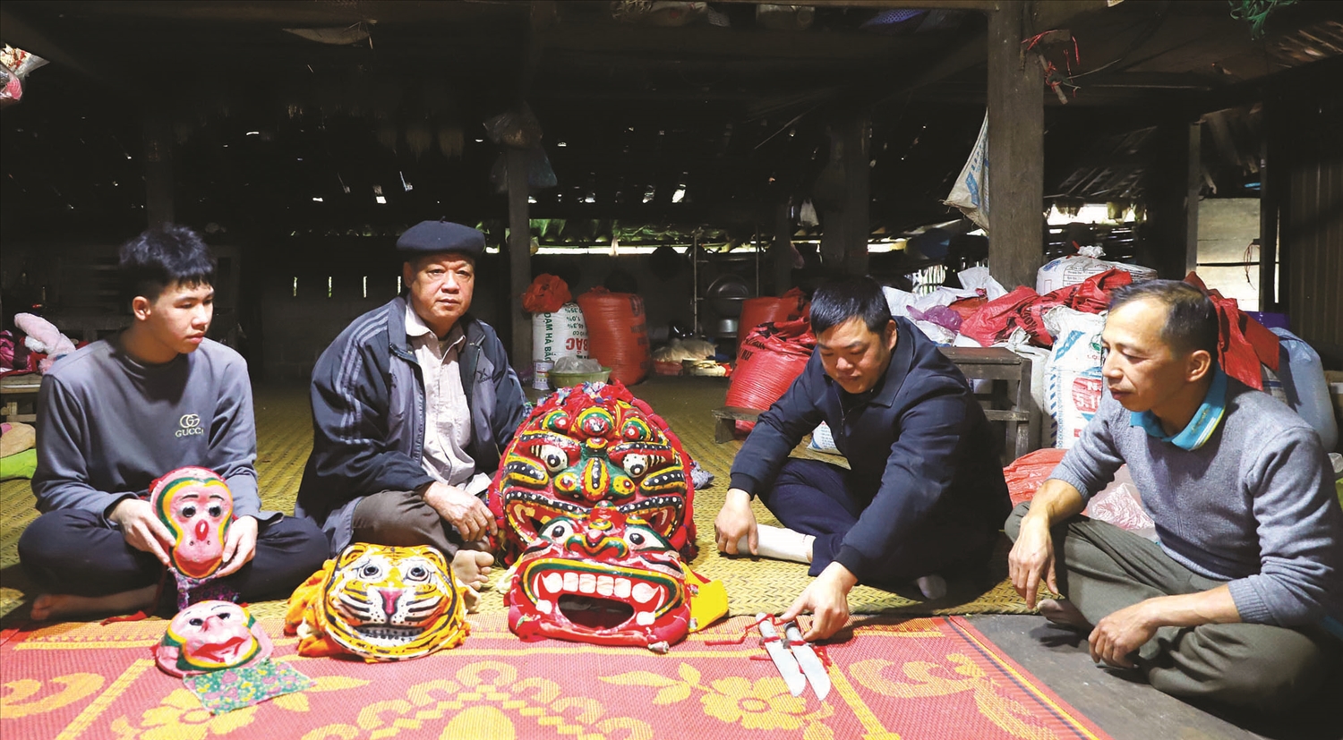 Người "giữ lửa" điệu múa sư tử mèo ở vùng cao xứ Lạng