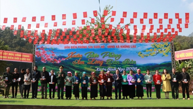 “Xuân Biên phòng ấm lòng dân bản” năm 2026 tại bản Khổng Lào