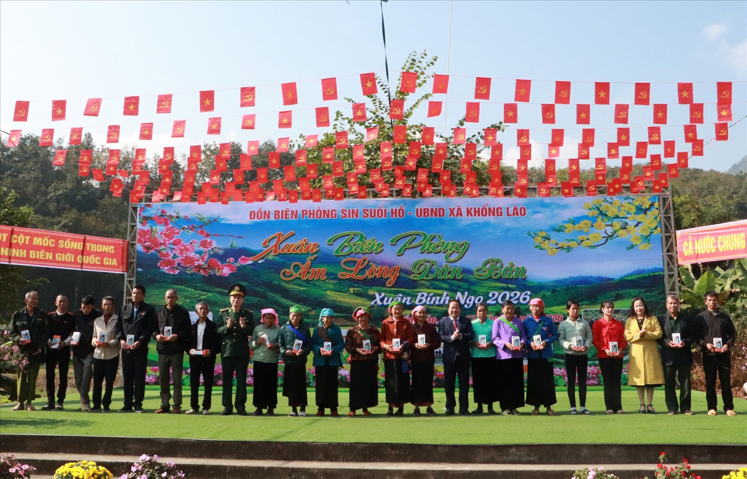 “Xuân Biên phòng ấm lòng dân bản” năm 2026 tại bản Khổng Lào