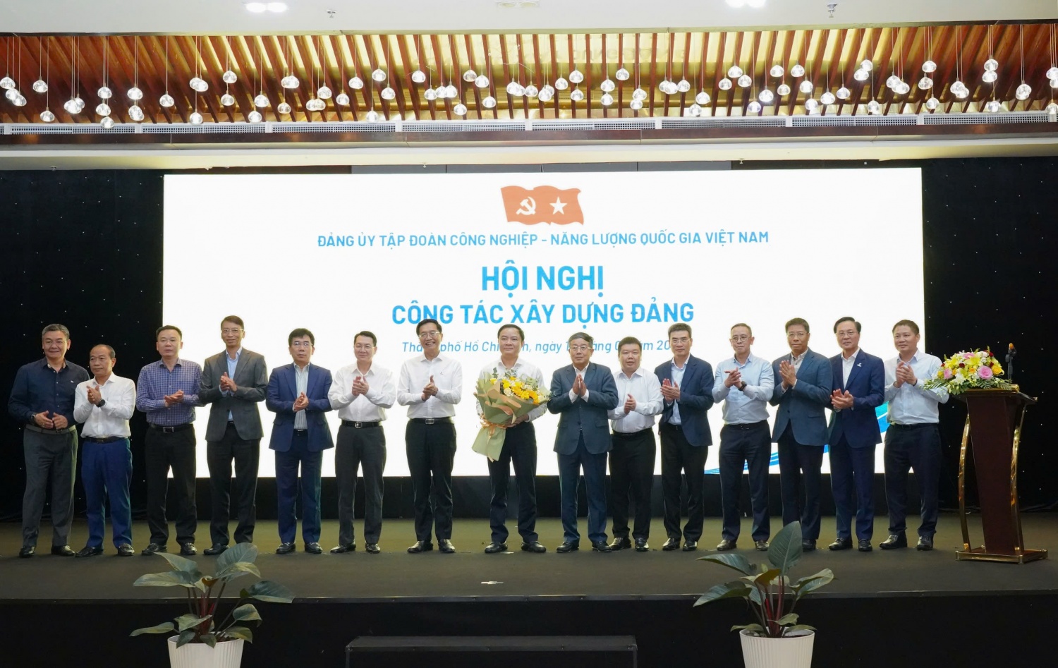 Petrovietnam quán triệt Nghị quyết Đại hội, triển khai sắp xếp, kiện toàn tổ chức đảng