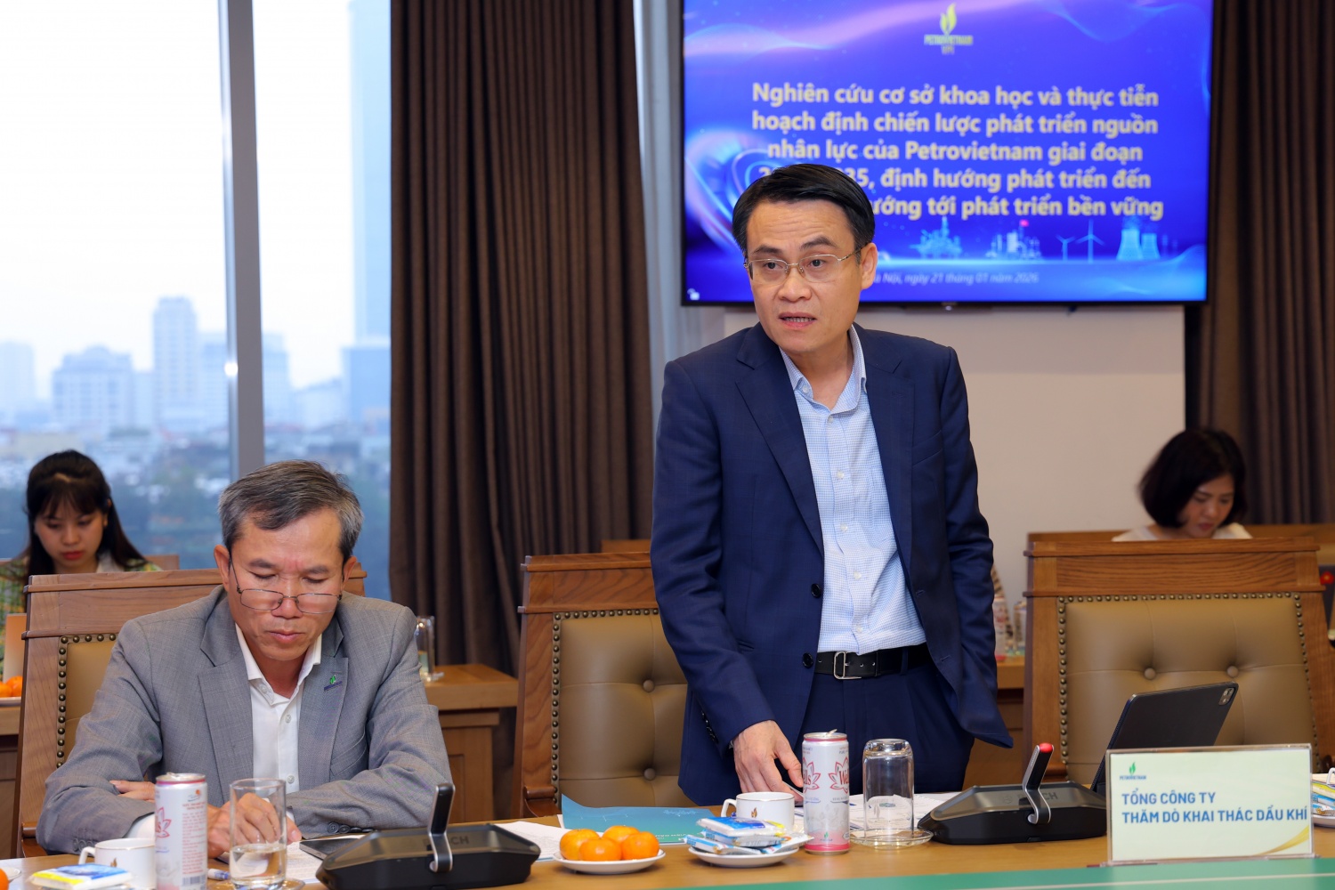 Xây dựng nguồn nhân lực chiến lược để Petrovietnam hiện thực hóa khát vọng phát triển Xây dựng nguồn nhân lực chiến lược để Petrovietnam hiện thực hóa khát vọng phát triển