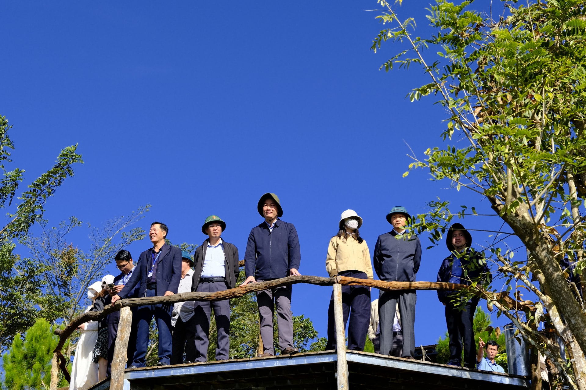 Lâm Đồng khảo sát, phát triển du lịch Tà Đùng Lâm Đồng khảo sát, phát triển du lịch Tà Đùng