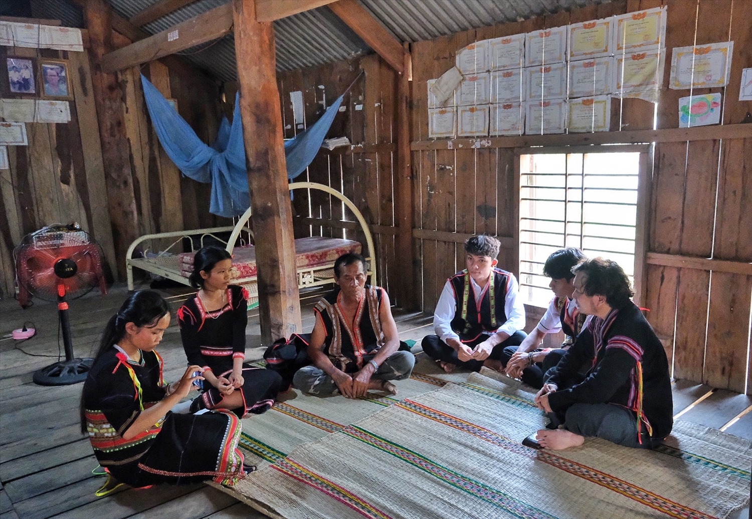 “Gieo mầm” tự hào văn hóa dân tộc trong trường học “Gieo mầm” tự hào văn hóa dân tộc trong trường học