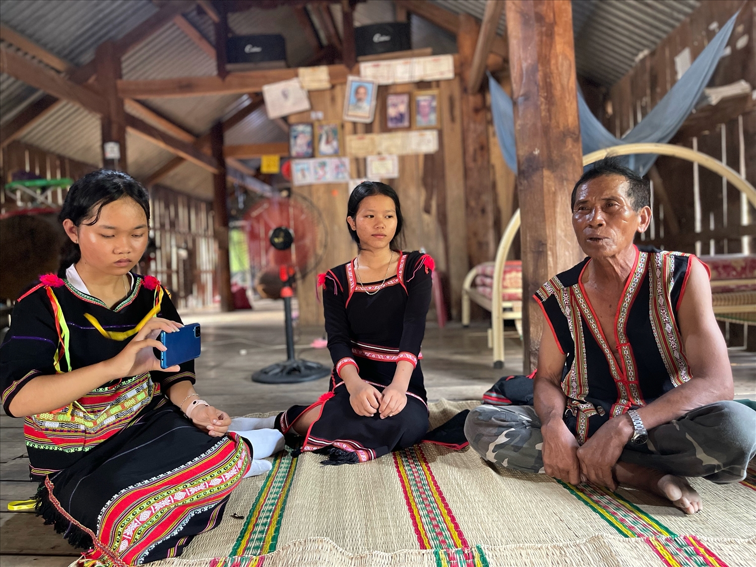 “Gieo mầm” tự hào văn hóa dân tộc trong trường học “Gieo mầm” tự hào văn hóa dân tộc trong trường học