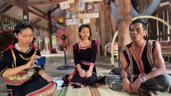 “Gieo mầm” tự hào văn hóa dân tộc trong trường học