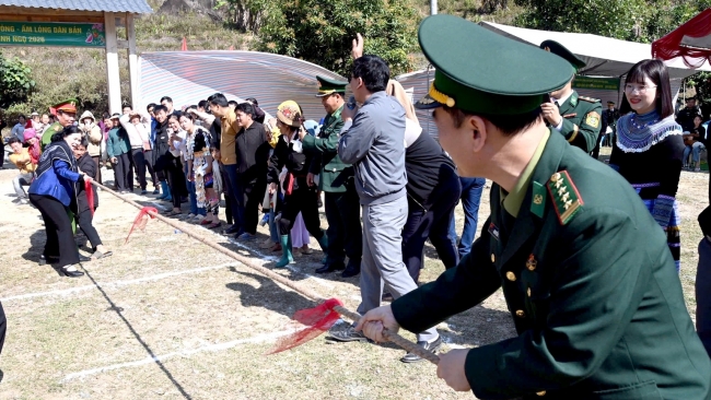 Lai Châu: Chương trình “Xuân Biên phòng ấm lòng dân bản”