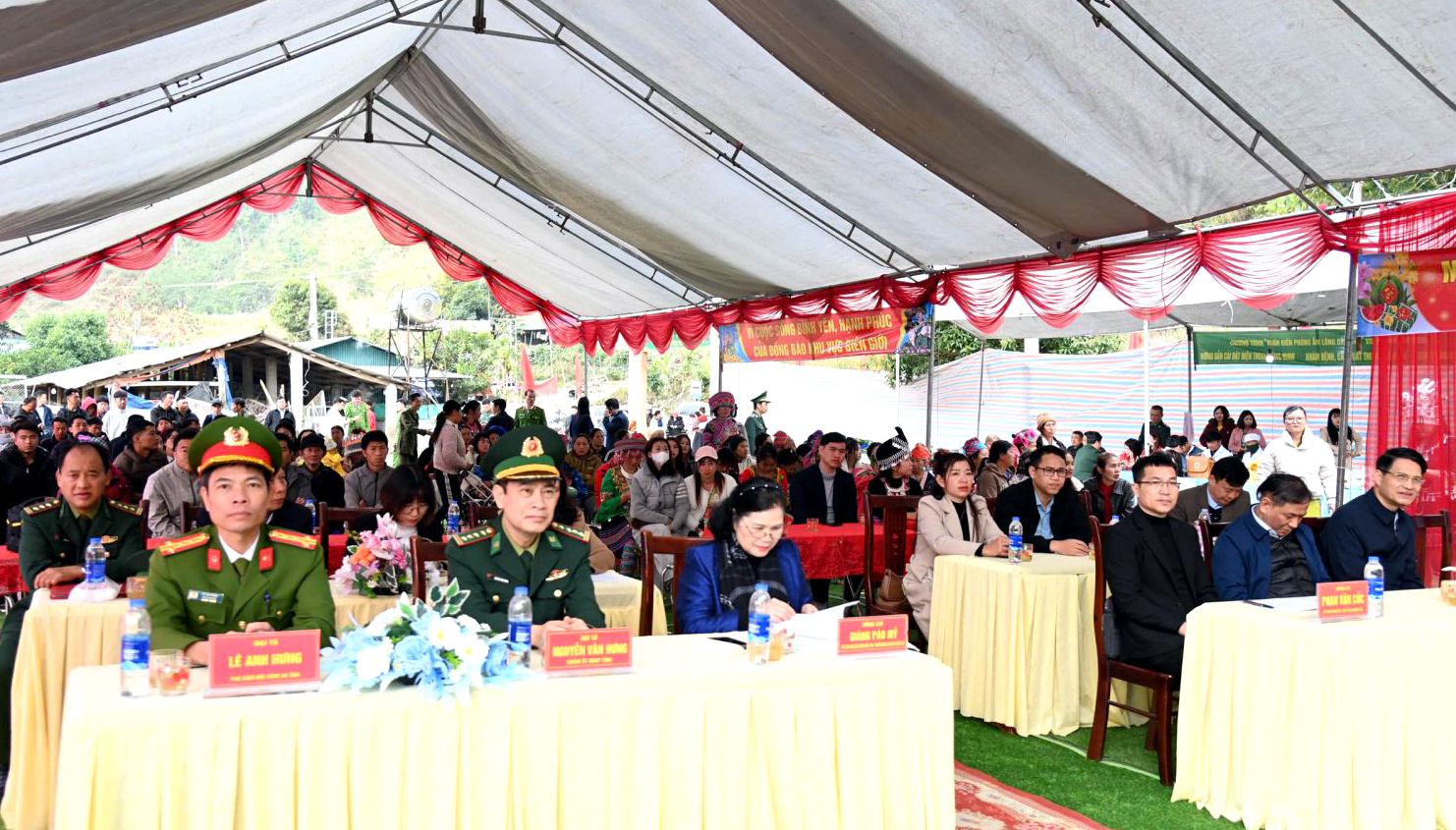 Lai Châu: Chương trình “Xuân Biên phòng ấm lòng dân bản” Lai Châu: Chương trình “Xuân Biên phòng ấm lòng dân bản”
