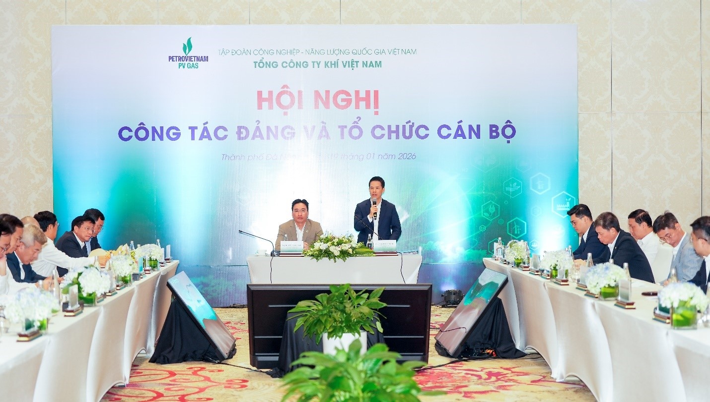 PV GAS tăng cường công tác Đảng và tổ chức cán bộ, kiến tạo nền tảng vững chắc cho giai đoạn phát triển mới PV GAS tăng cường công tác Đảng và tổ chức cán bộ, kiến tạo nền tảng vững chắc cho giai đoạn phát triển mới
