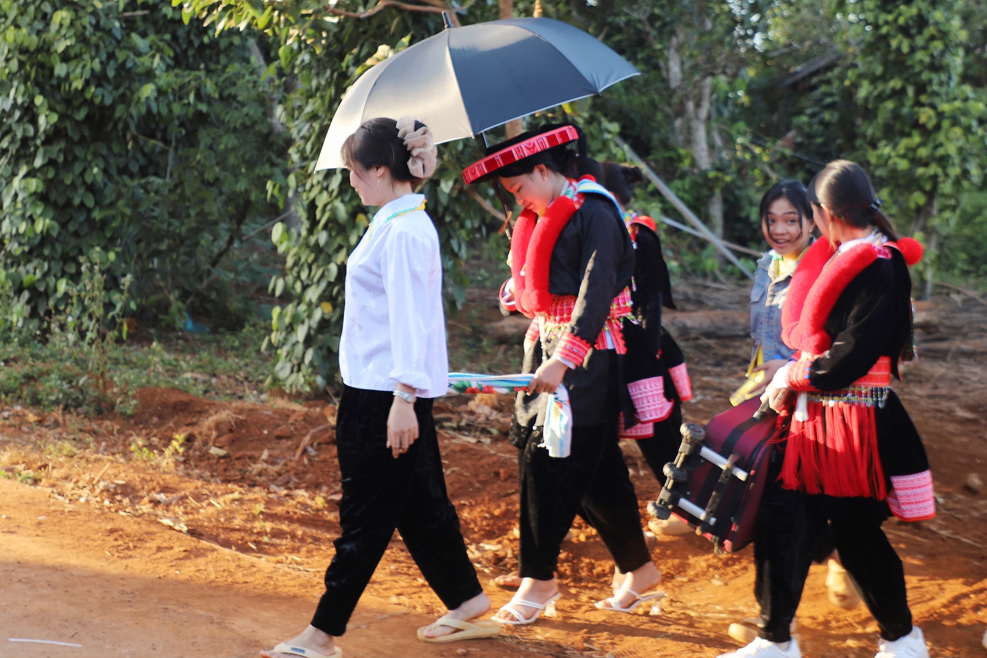 Đồng bào Dao đỏ giữ nét truyền thống giữa đại ngàn Lâm Đồng