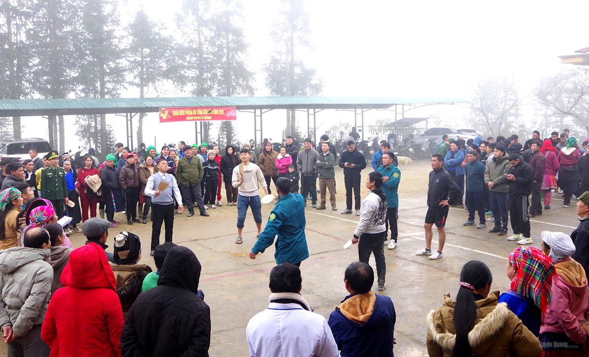 Tuyên Quang: Chương trình “Xuân Biên phòng ấm lòng dân bản” tại xã Xín Mần