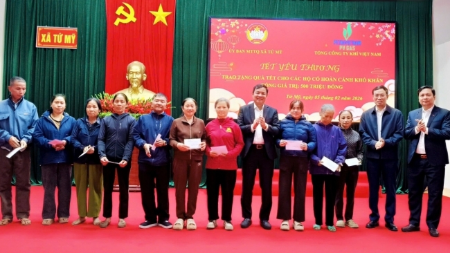 PV GAS làm việc với UBND tỉnh Hà Tĩnh về việc triển khai các dự án năng lượng trọng điểm