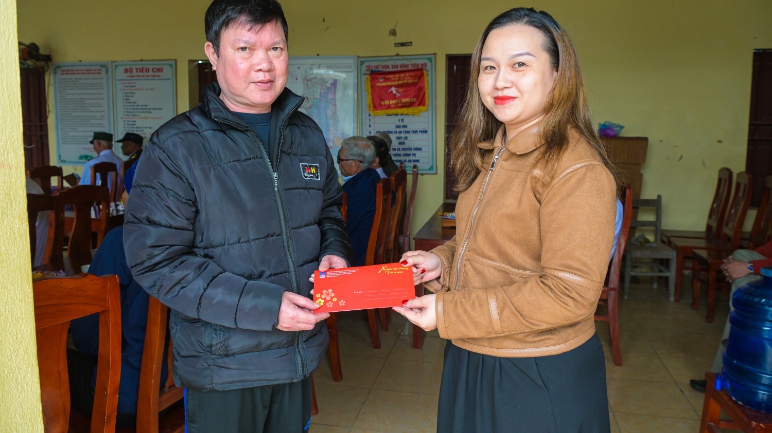 Petrovietnam/PVFCCo - Phú Mỹ chăm lo Tết cho người dân và cựu chiến binh khó khăn